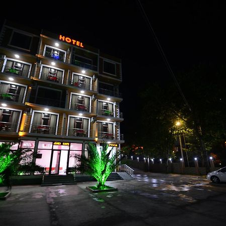 Medea Kwariati Exterior foto